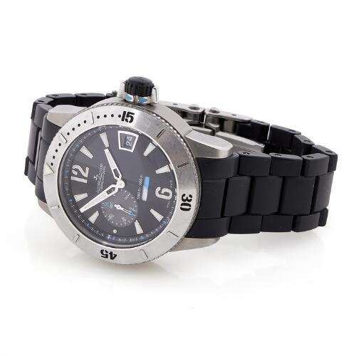 Jaeger-LeCoultre: Master Compressor Diving GMT of titanium and