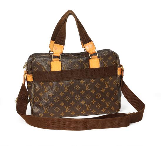Louis Vuitton: A \