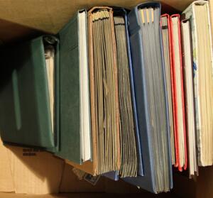 Hele Verden. Kasse med 9 bind med interessante salgs-album, blandede lagerbøger, mange miniark m.m.