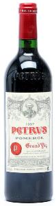 1 bt. Château Petrus, Pomerol 1997 A hfin.