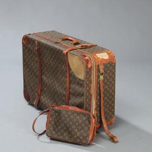 Louis Vuitton Vintage kuffert og skuldertaske i monogram canvas med læderforstærking og håndtag. Ca. 75 x 50 x 24 og 30 x 19 cm. 2