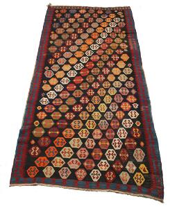 Kaukasisk Kelim tæppe prydet med all over design på blå bund. 20. årh. 420 x 190.