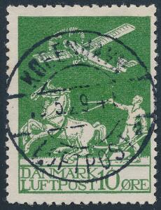 1925. Gl. luftpost, 10 øre, grøn. Pragt-stemplet mærke med variant sten under plov. AFA 2000.