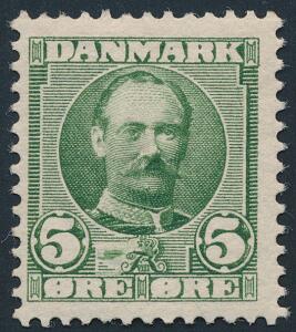 1907. Fr. VIII, 5 øre med variant uskraveret til venstre for monogram. Potfrisk. AFA 4500