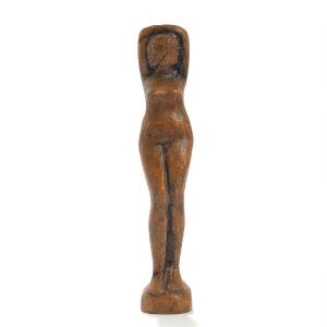 Otto Pedersen Figur af lakeret udskåret træ i form af nøgen kvinde. Sign. Otto P. H. 27.