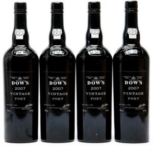 4 bts. Dows Vintage Port 2007 A hfin.