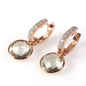 Ametyst- og diamantørestikker af 14 kt. pink guld hver prydet med facetslebet grøn ametyst og brillantslebne diamanter. L. ca. 1,5 cm. Ca. 2003. 2