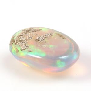 Uindfattet cabochonslebet opal på ca. 4.83 ct. Ca. 2012.