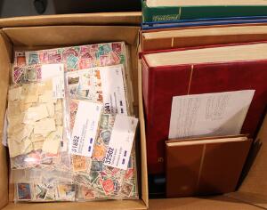 Tyskland. Parti i kasse med samlinger i indstiksbøger samt gammel lagerbog med Tysk Rige.