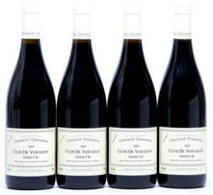 12 bts. Clos de Vougeot Grand Cru, Vieilles Vignes, Vincent Girardin 2003 A hfin. Oc.