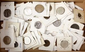Samling af mønter fra Britisk og Portugisisk Indien, Ceylon, Nepal og Tibet, i alt 78 stk. med enkelte bedre mønter iblandt