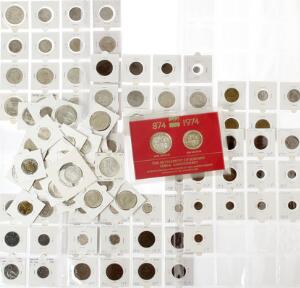 Skandinavien, lille kasse overvejende nyere mønter, en del sølv, alle monteret i hartberger, ca. 100 stk.