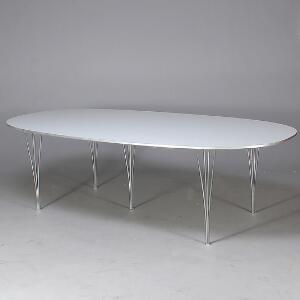 Piet Hein, Bruno Mathsson Superellipse spisebord med top af grå laminat, opsat på klemben af forkromet stål. Model B414.