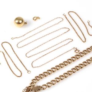 Smykkesamling af 14 kt. guld bestående af armbånd, halskæde, lås og halskæde i to dele. L. 21 og 48 cm. Diam. 1,4 cm. Vægt i alt 38 gr. 6