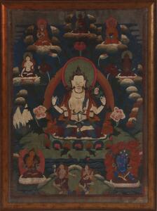 To tibetanske thangaer med prydet med buddha som centerfigur. 20. årh. 73 x 50 samt 80 x 58 cm. 2