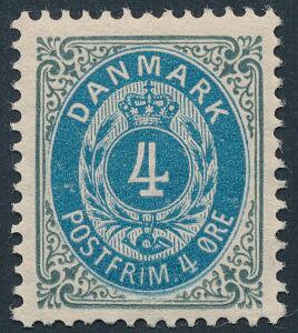 1903. 4 øre, gråblå, vm.III, omv. rm. Perfekt postfrisk mærke. AFA 3800