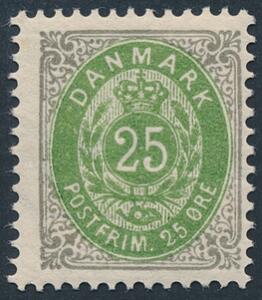 1903. 25 øre, grågrøn, vm.III, omv. rm. Postfrisk. AFA 4000