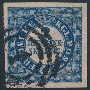 1852. 2 RBS. Thiele. Plade II, nr. 54. Type 2 SPIDS FODSTREG. Smukt mærke med pæne harmoniske rande og nr.stempel 1. Attest Møller BPP
