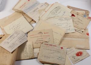 1944-1945. 2.VERDENSKRIG. Interessant parti breve fra dansk Politi-betjent der den 19 september 1944 blev taget af tyskerne. Indeholder spændende Røde Kors, cen