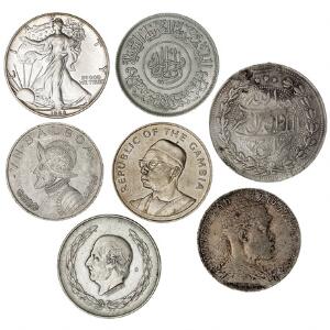 Samling af sølvmønter fra Afghanistan, Etiopien, Gambia, Mexico, Panama, USA, Yemen, i alt 7 stk.