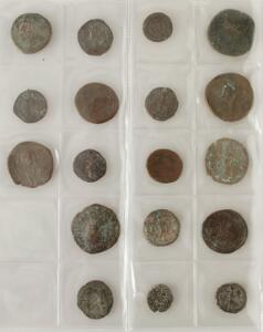 Antikkens Rom, lille samling især romerske kobbermønter Domitian, Faustina, Probus, Constantin etc., i alt 18 stk.