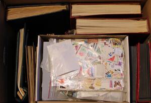Rumænien. Stor flyttekasse stoppet med samlinger og lagerbøger. Titusindvis af mærker og blokke incl. en del klassiskt materiale. Godt lot