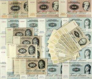 100 kr 1985-1998 4 stk., 50 kr 1990-1998 16, 20 kr 1979-1988 7, 10 kr 1972-1978 22, Sieg 142, 143, 141, 140, 139, i alt 49 stk.