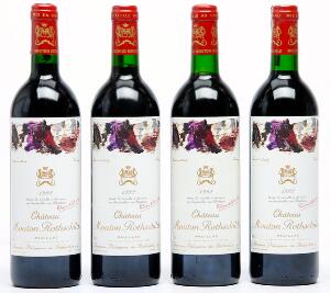 4 bts. Château Mouton Rothschild, Pauillac. 1. Cru Classé 1992 A-AB bn.