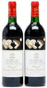 2 bts. Château Mouton Rothschild, Pauillac. 1. Cru Classé 1986 A-AB bn.