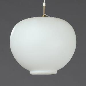 Arne Jacobsen Søllerødpendel. Loftlampe af mat opalglas, topdæksel af metssing. H. 36. Diam. 34.