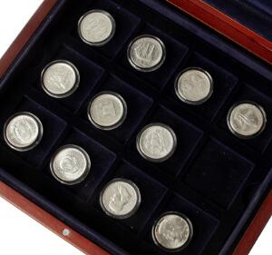 USA, større samling af divere 12 og 1 Dollar mønter i sølv, i alt 13 stk. 12 Dollars og 54 stk. 1 Dollar mønter med mere
