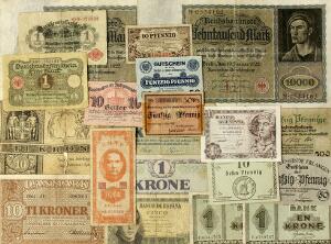 10 kr 1910, Nr. 1507848 E, Sieg 95, DOP 103, 10 kr 1944, Sieg 120, DOP 129 samt div. øvrige sedler og nødsedler Danmark og udland, i alt ca. 20 stk.