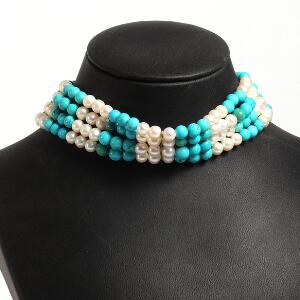 Perle- og turkishalskæde med lås af sterlingsølv, prydet med ferskvandskulturperler og perler af cabochon turkis. Perlediam. ca. 7,0 mm. L. ca. 35 cm. 2012.