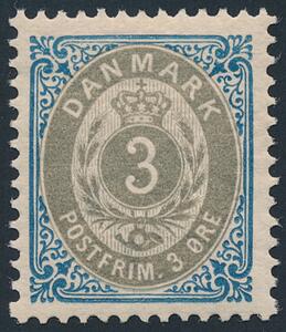 1902. 3 øre, gråblå, vm.III, Omvendt Ramme. Smukt centreret postfriskt mærke. AFA 2200