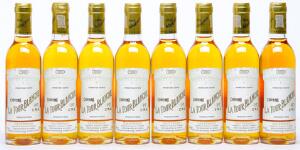 24 bts. ½. Château La Tour Blanche, Sauternes. 1. Cru Classé 1990 A-AB bn. Owc.