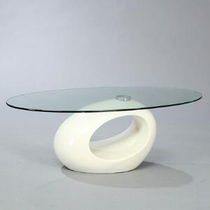 Sofabord opsat på hvid blanklakeret plastbund, oval glastop.