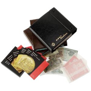 3 album og æske med diverse løse mønter samt møntsæt fra Den Kgl. Mønt samt enkelte pengesedler