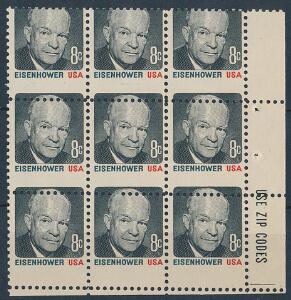 USA. 1971. Eisenhower. 8 c. sort, rød og blå. FEJLPERFORERT 9-BLOK. Postfrisk.