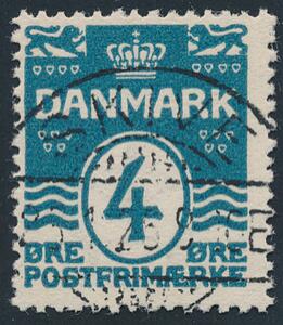 1917. Bølgelinie. 4 øre, blå, VM. III KRONE. Med retvendt PRAGT-stempel SKIVE 23.1.26. Et meget vanskeligt mærke at få i pragt-stemplet kvalitet.