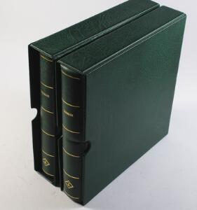 Danmark. 2 tomme luxus Leuchtturm-album med klemlommer og sider fra 1851 til 2005.
