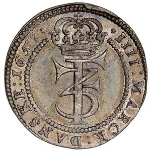 Frederik III, 4 mark  krone 1657, H 92, Aagaard 63, små loddespor på revers