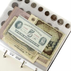 Samling mønter div. lande inkl. Danmark bl.a. 2 øre 1917, 2 kr 1916 2, øvrige lande med lidt Ag Sverige og Tyskland, enkelte sedler inkl. 5 kr 1959 kval. 0