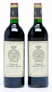 2 bts. Château Gruaud Larose, Saint - Julien. 2. Cru Classé 1990 A hfin.