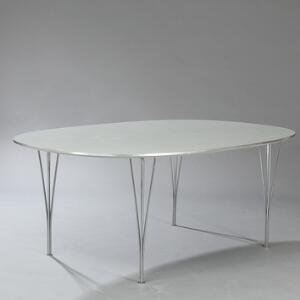 Piet Hein, Bruno Mathsson Superellipse spisebord med top af gråt laminat, opsat på klemben af forkromet stål. Model B413.