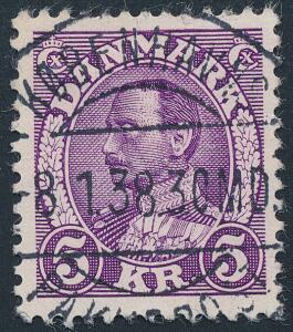 1934. Chr. X, 5 kr. violet. Med perfekt retvendt LUXUS-stempel KØBENHAVN PAKKEPOST 8.1.38. Et meget sjældent mærke i denne kvalitet.