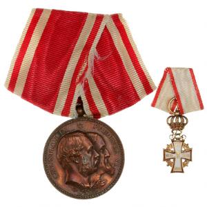 For deltagelse i krigene 1848-50 samt 1864 med bånd, let renset samt Frederik VIII, miniature riddekors i guld med bånd