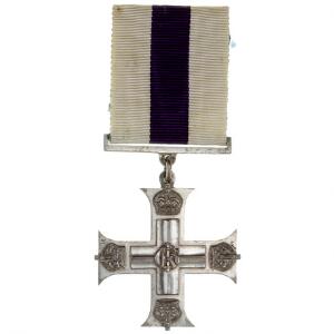 England, flyverfortjenstkorset tildelt løjtnant A.E. Hughes 12th Royal Fusiliers med originalt misfarvet bånd uden nål