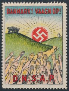 D.N.S.A.P. Danmark Vaagn Op Postfrisk propaganda-mærkat med lidt lodrette folder i gummien samt lidt mangelende gummi i syd minimal tyndhed.