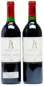 2 bts. Château Latour, Pauillac. 1. Cru Classé 1989 A hfin.
