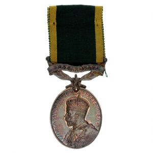 England, Kong George V medaille tildelt for effektiv service, med originalt bånd, kantstød